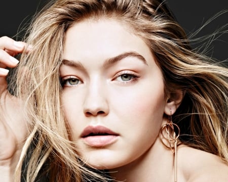 Gigi Hadid - face, model, gigi hadid, jewel, girl, woman