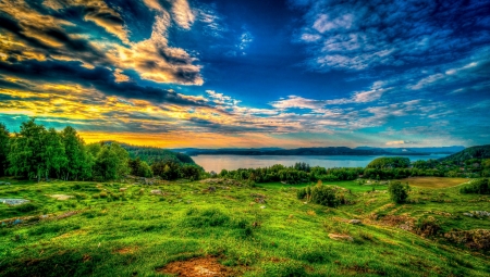 Lakeside Sunset - clouds, water, landscape, sun, sky