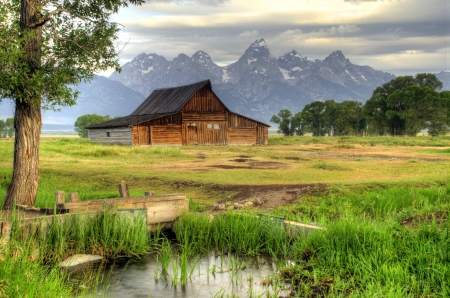 Old Farmhouse in Prairie - sky, landscape, clouds, mountains, usa