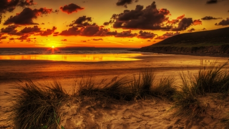 Sea sunset - clouds, amazing, beach, beautiful, sea, sunrise, ocean, reflection, sunset, waves, fiery, sands, sky