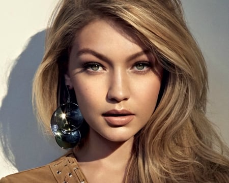 Gigi Hadid - model, gigi hadid, blonde, jewel, girl, woman