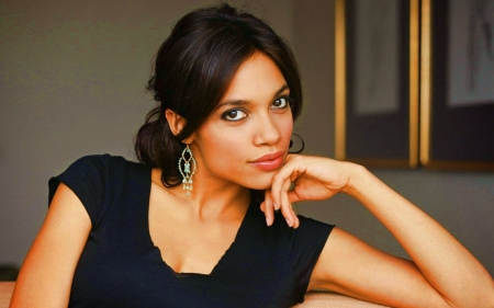 ROSARIO DAWSON - Singer, Movies, Actress, Songwriter