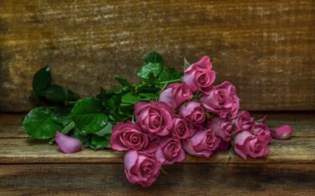 Roses - water, flowers, bouquet, leaves, wood, drops, roses, petals, water drops