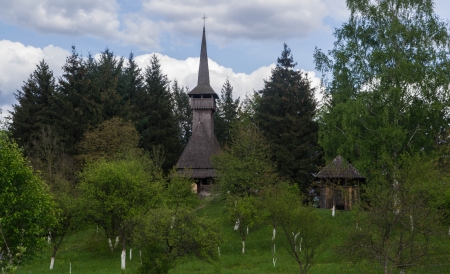 Muzeul Satului Maramuresan - cer, natura, verdeata, primavara