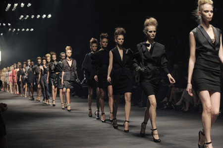 Lanvin SS10 01 - lanvin, runway, catwalk, fashion, fashion week