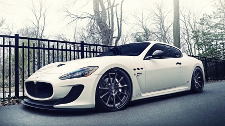 2013 Maserati Gran Turismo - Gran Turismo, 2013, car, White, Maserati