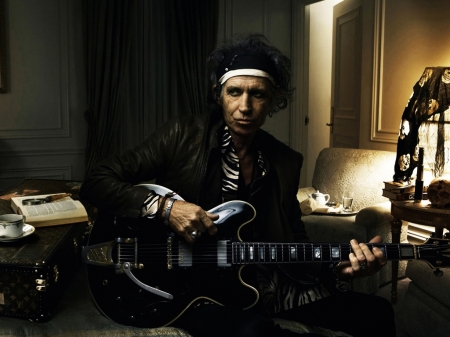 Keith Richards - the rolling stones, actor, keith richards, singer, songwriter, guitarist, english