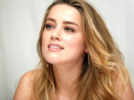 Amber Heard - beautiful, closeup, Amber, actress, Amber Heard, 2016, model, Heard, face, wallpaper