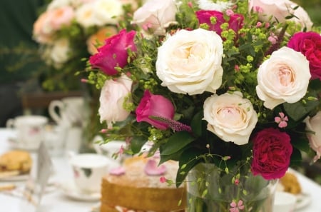 Alluring Pink & White roses - roses, vase, white, pink