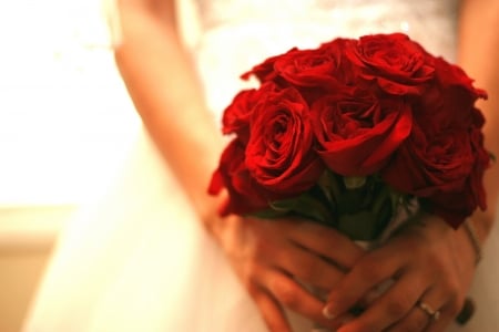 Red roses wedding bouquet - Red roses, Bride, hands, model