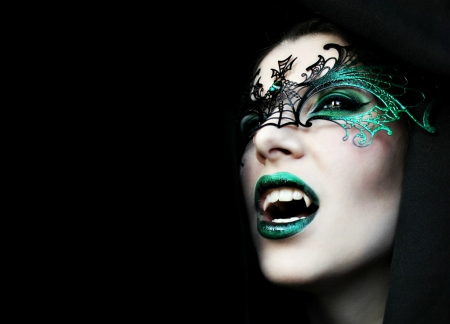 Vampire - black, model, mask, halloween, girl, fantasy, lips, la esmeralda, vampire, woman, green