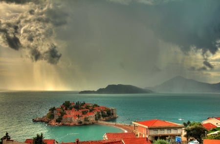 The storm is coming - island, vlouds, ocean, beautiful