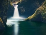 Punchbowl Falls, Oregon