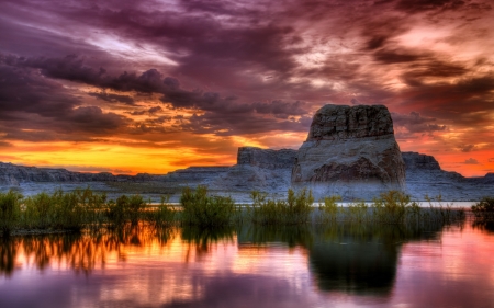 Lake in the white Canyon