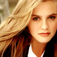 Alicia Silverstone