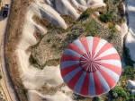 parachute landing near a country road