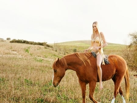 Range Rider.. - girls, women, style, fun, models, female, cowgirl, fashion, outdoors, western, horses, blondes, ranch