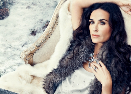 Demi Moore - ann taylor, girl, jewel, actress, fur, black, Demi Moore, white, woman