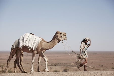 Hump Day Is Fun! . . . - women, fun, girls, models, female, cowgirl, hats, western, desert, style, camels, hump day, fashion, boots, outdoors, brunettes, wilderness, ranch