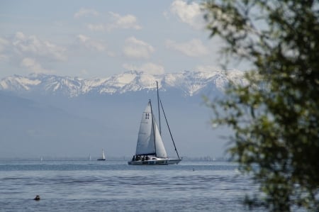 Sailing Ships - nature, lake, mountain, sailing ships, sailing