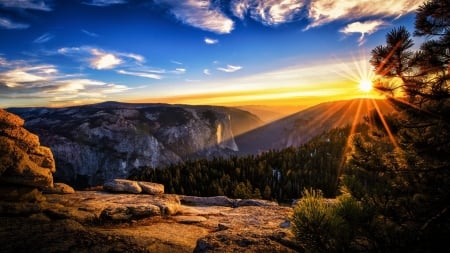 spectacular sunrise over yosemite hdr - sky, maountains, park, natue, hdr, sunrise