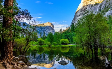 Mirror lake - Yosemite NP