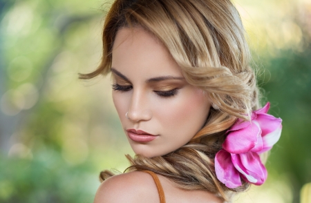 Marina Martos - face, summer, flower, pink, model, blonde, marina martos, girl, bokeh, woman, green