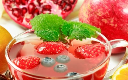 summer fresh - berries, mint, cup, juice