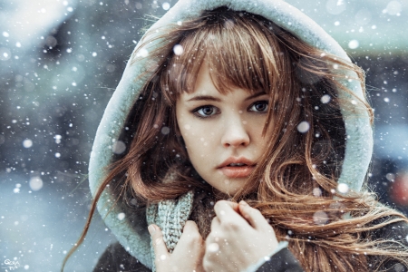 Beauty - winter, snow, girl, beauty, georgy chernyadyev, hand, woman, model, anastasia scheglova