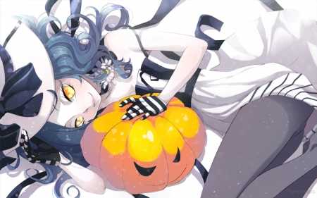 Halloween girl - marmalade, anime, yellow, girl, orange, black, manga, white, halloween