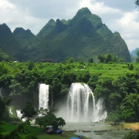 ban gioc waterfall