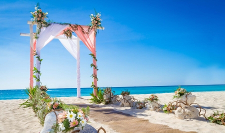 Beautiful Beach ♥ - flowers, beach, beautiful, wedding, sea, sand