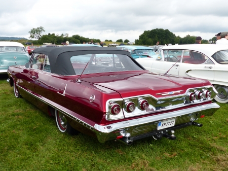 Nasco Yankee Meet Falkoping 2016 - sky, car, red, grass, show