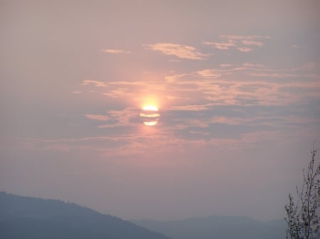 Smoke filled sky covering sun - fires, mountains, sky, sun