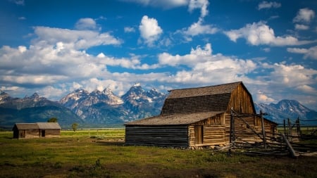 Old Barn - sky, farm, clouds, architecture, grass, old, farm sted, barn