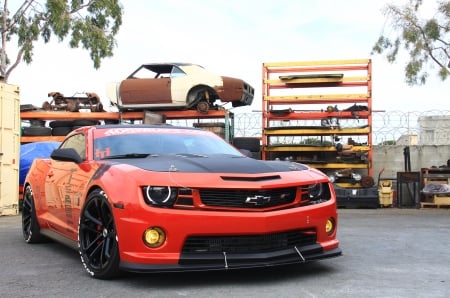 2013-Chevrolet-Camaro-1LE - red, bowtie, 2013, gm