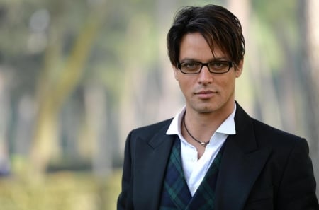 Gabriel Garko - white, gabriel garko, handsome, glasses, man, actor, black