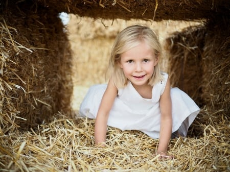 little girl - fun, beauty, nice, people, photography, hair, white, face, pretty, baby, cool, cute, little, love, kid, girl, child, lovely, play, beautiful, sweet, smile, blonde