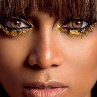 TYRA BANKS