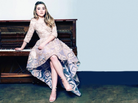 Sabrina Carpenter - piano, Carpenter, legs, beautiful, dress, singer, actress, 2016, Sabrina Carpenter, model, Sabrina, heels, wallpaper