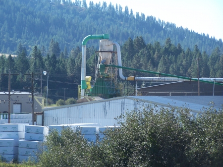 Sawmill Hog - Forest Management, Building Materials, Renewable Resources, Economy