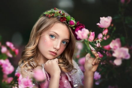 Little princess - princess, girl, pink, child, copil, wreath, flower, little