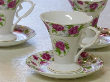 Tea-cups - flowers, cups, plate, cloth, table