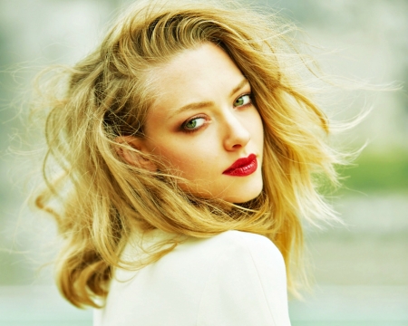 Amanda Seyfried - lips, white, woman, red, girl, blonde, Amanda Seyfried, actress