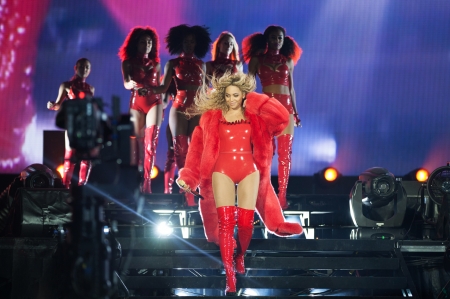 BEYONCE - FASHION, ACTRESS, SONGWRITER, SINGER