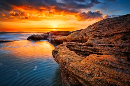 Golden sea sunset - summer, rocks, water, beautiful, fiery, amazing, shore, sky, reflection, golden, sunset, sea, bulgaria