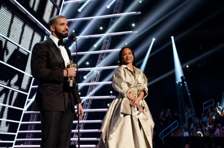 RIHANNA AND DRAKE - awards, singers, songwriters, producers