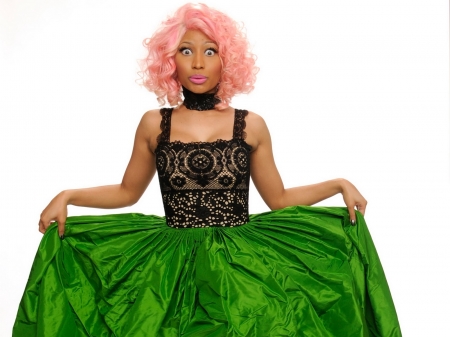 NICKI MINAJ - fashion, actress, singer, songwriter