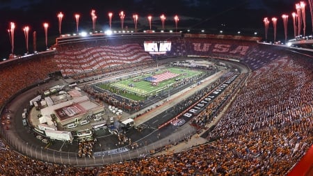 Jake Goes To The Battle At Bristol.. - sports, ut, vols, tennessee, stadium, football, vt