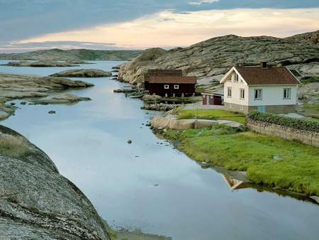 Sweden - rock, houses, lake, grass